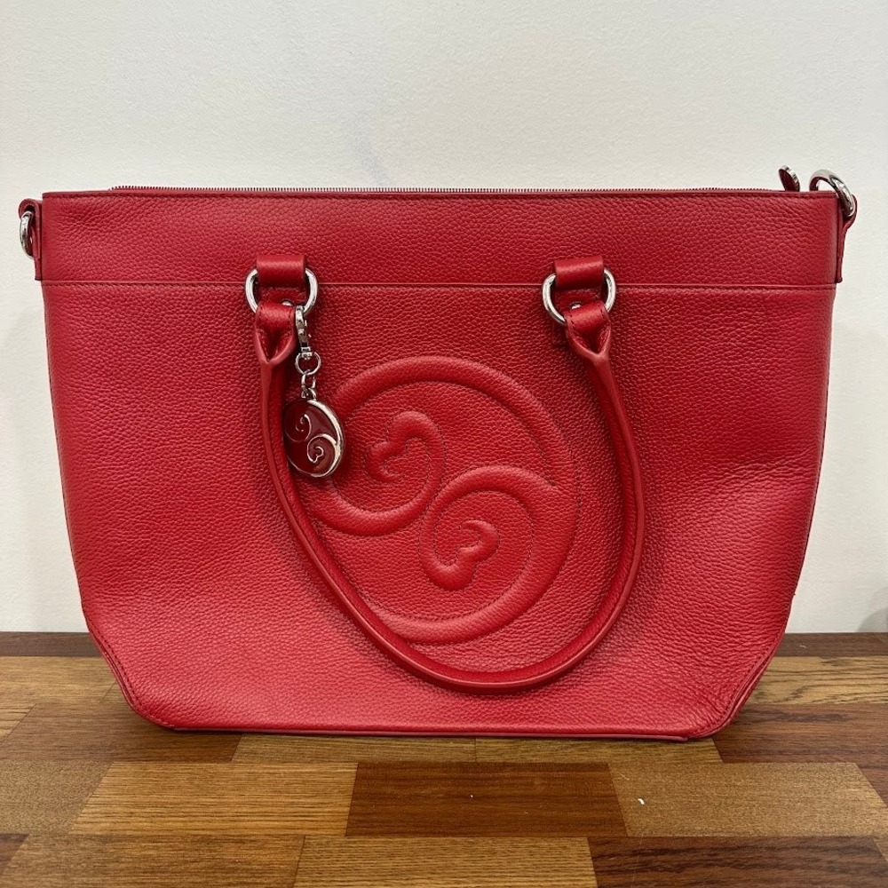 Jane Seymour Open Heart Red Pebbled 100% Leather Swirl Heart Embossed Tote Bag